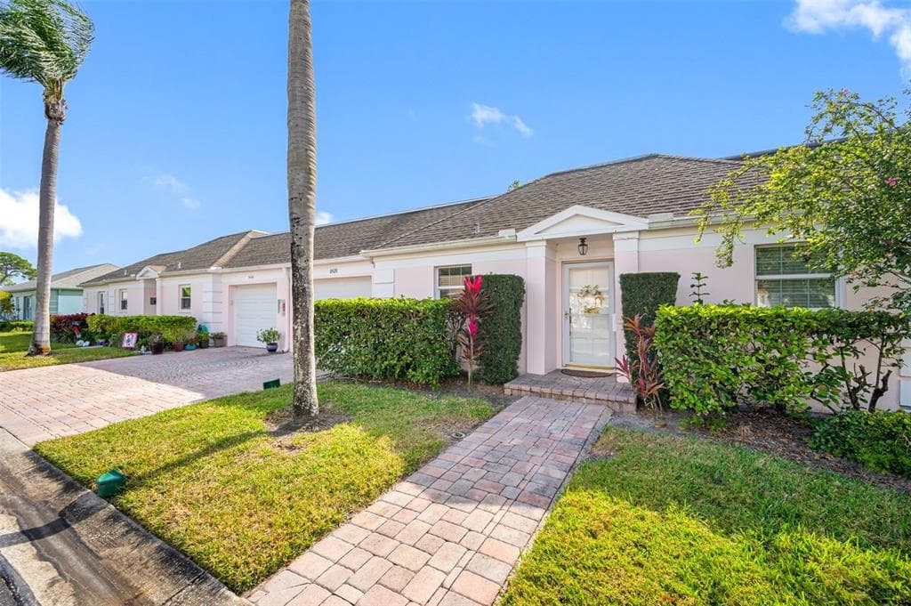 8428 BRENTWOOD ROAD UNIT 8428 LARGO, FL 33777