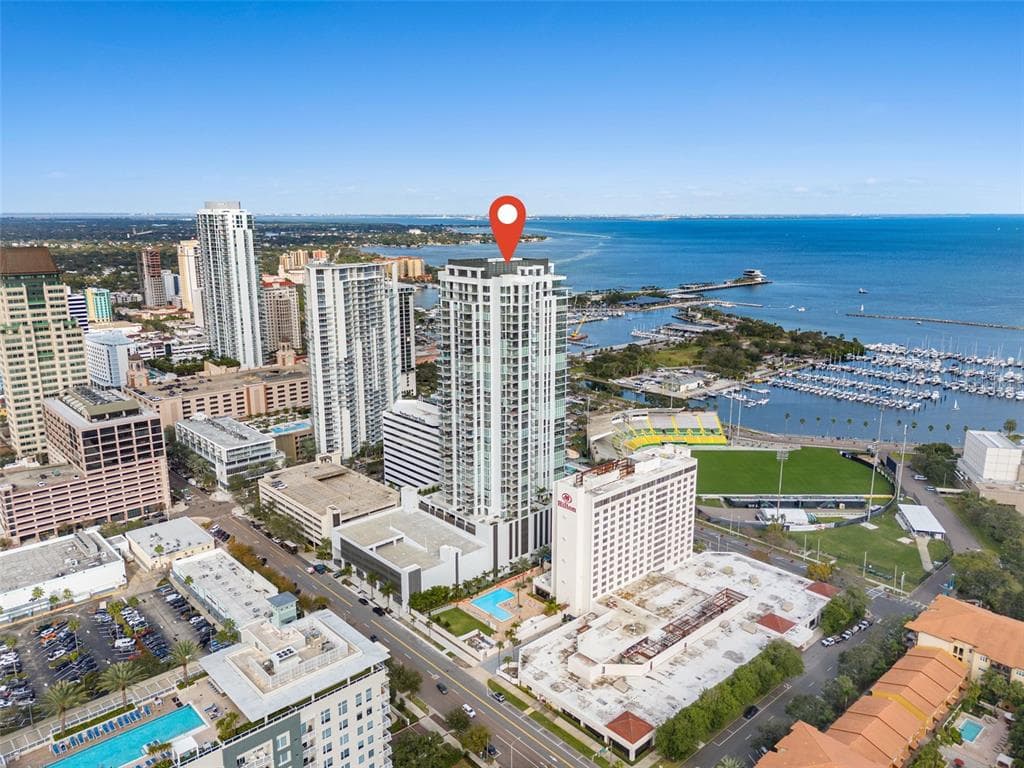 301 1ST STREET S UNIT 805