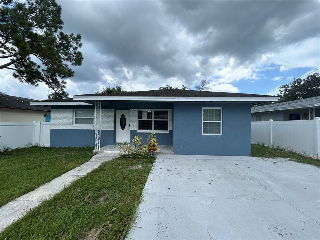 4216 W LA SALLE STREET TAMPA, FL 33607