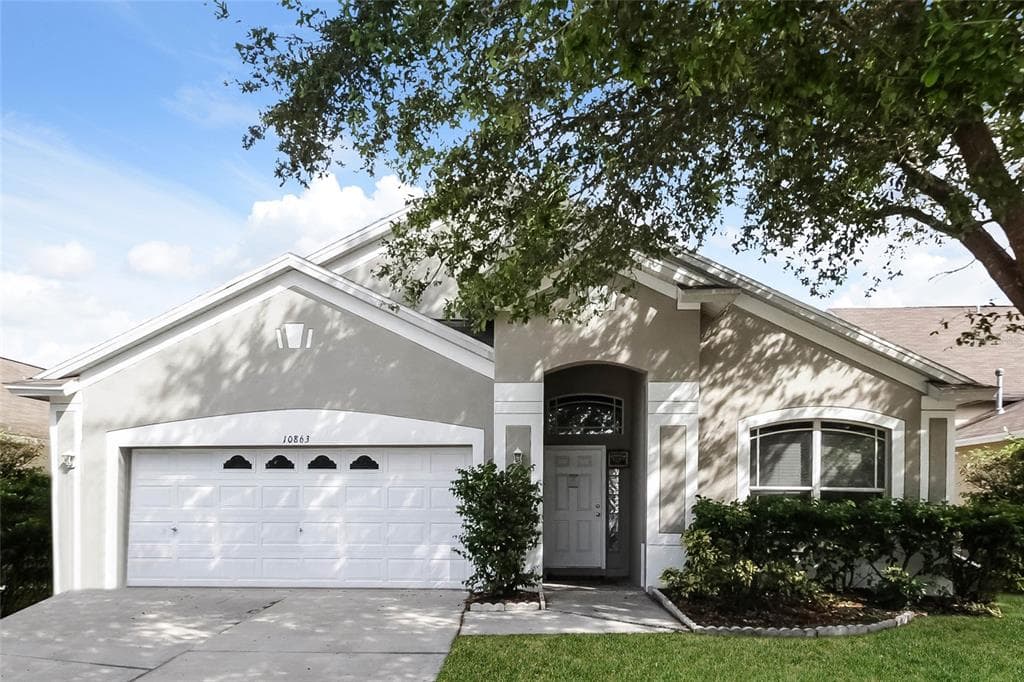 10863 NEWBRIDGE DRIVE RIVERVIEW, FL 33579