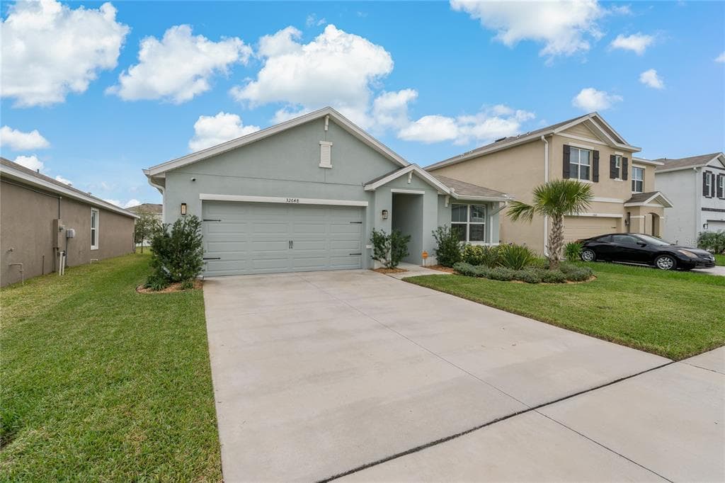 32648 KOBUK VALLEY AVENUE WESLEY CHAPEL, FL 33543