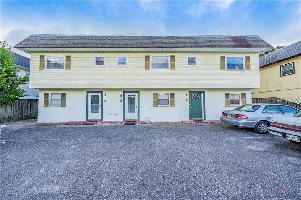 2163 ALICIA DRIVE UNIT C CLEARWATER, FL 33763