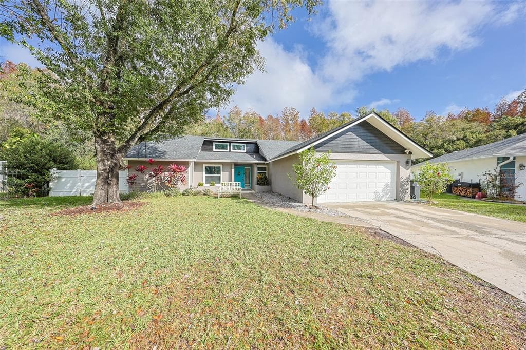 4401 SUMMER OAK DRIVE TAMPA, FL 33618