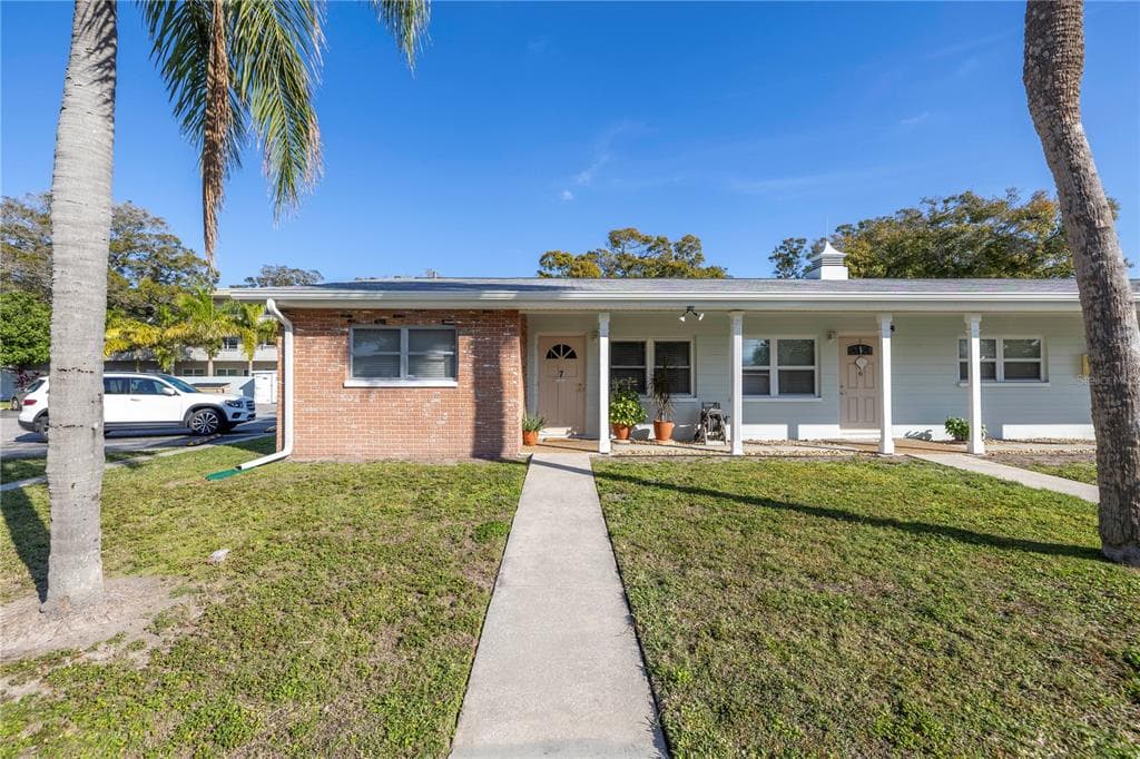3723 59TH STREET N UNIT 7 ST PETERSBURG, FL 33710