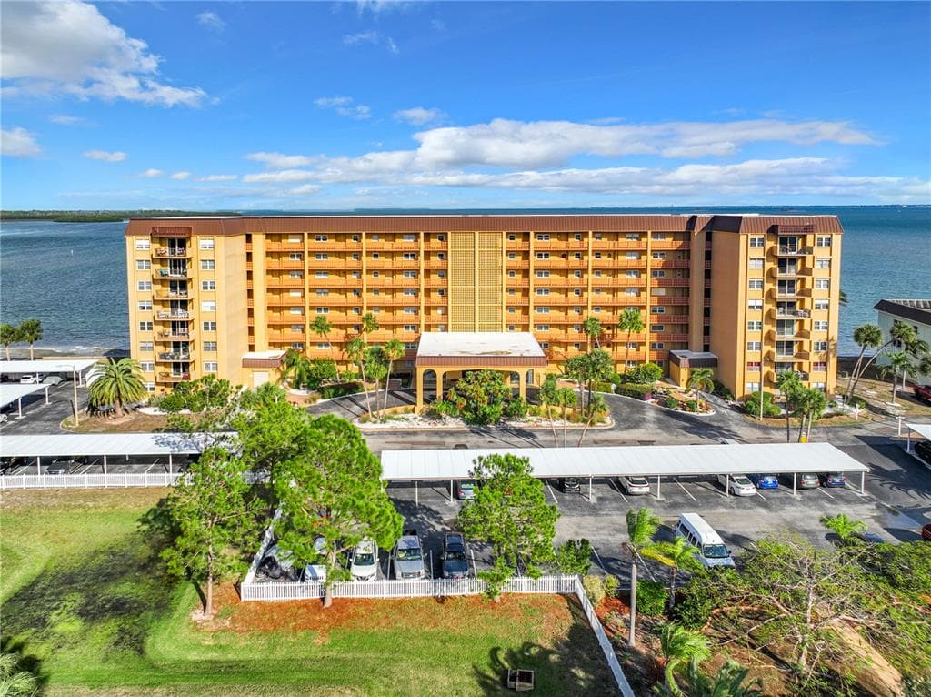 9 HAIG PLACE UNIT 802 DUNEDIN, FL 34698