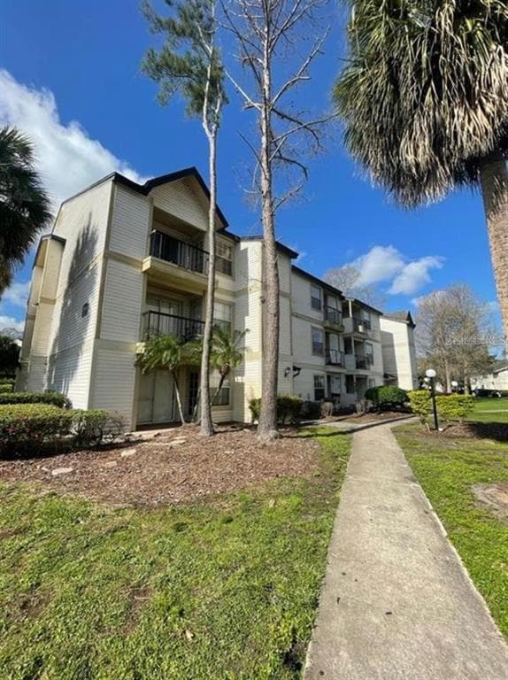 1908 LAKE ATRIUMS CIRCLE UNIT 7 ORLANDO, FL 32839