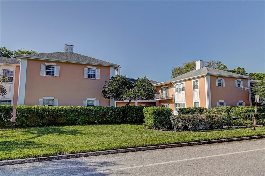 8300 BARDMOOR BOULEVARD UNIT 106 SEMINOLE, FL 33777