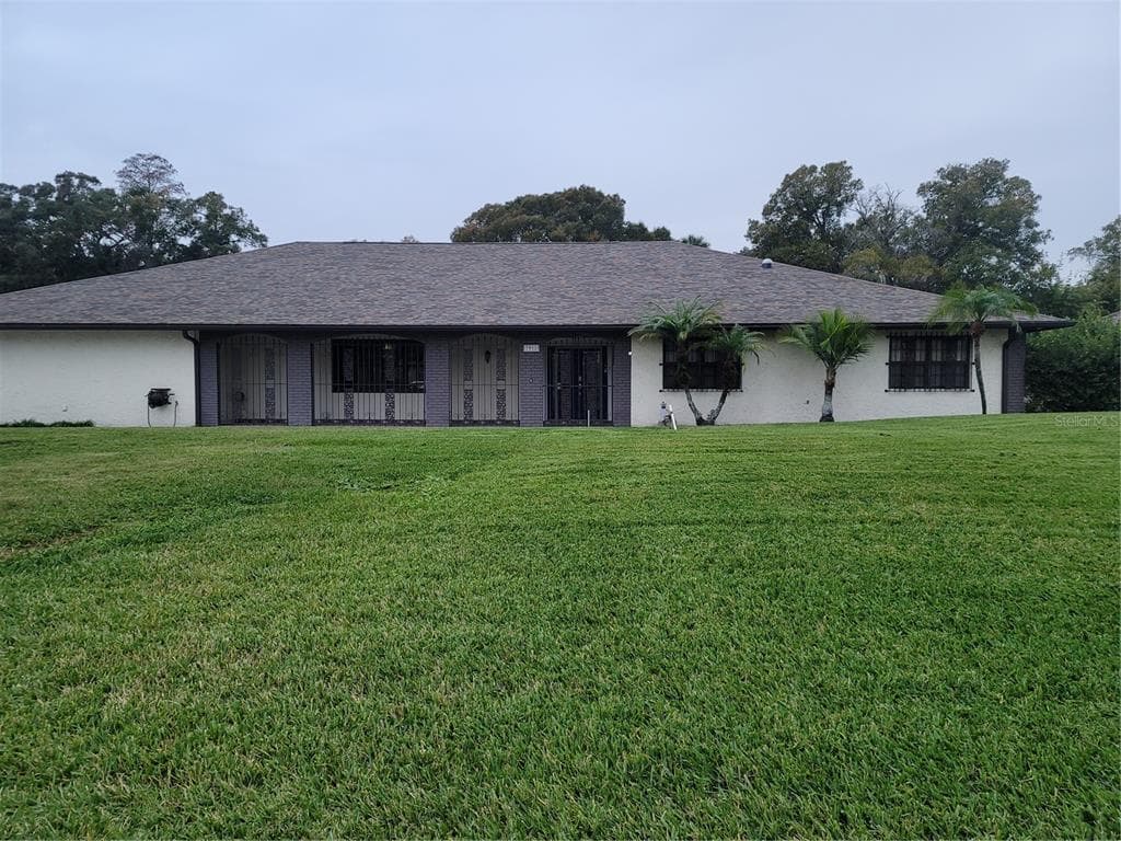 7912 GOLDEN GLEN PLACE TAMPA, FL 33615