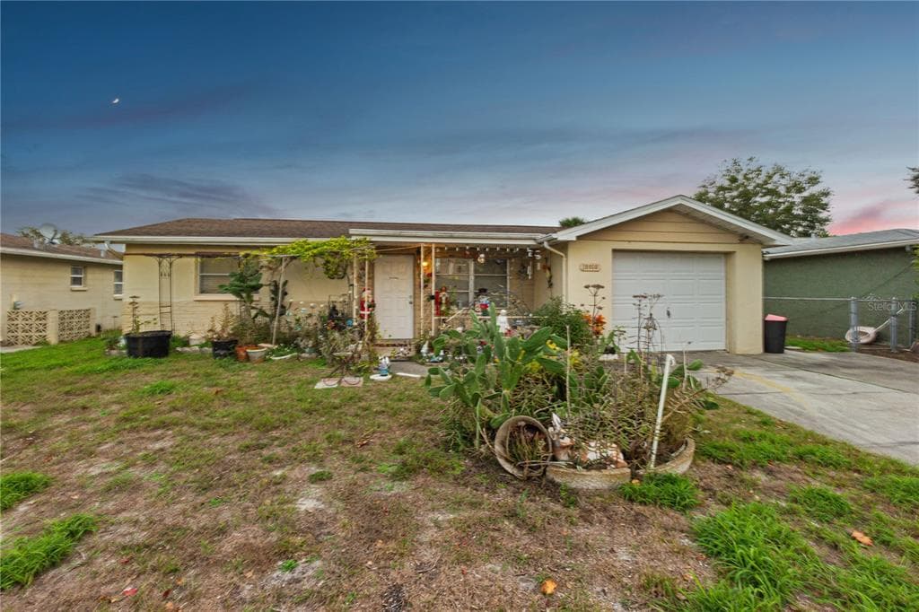 10010 OLD ORCHARD LANE PORT RICHEY, FL 34668