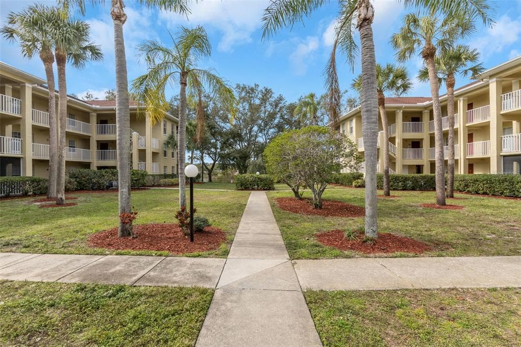 2690 CORAL LANDINGS BOULEVARD UNIT 223 PALM HARBOR, FL 34684