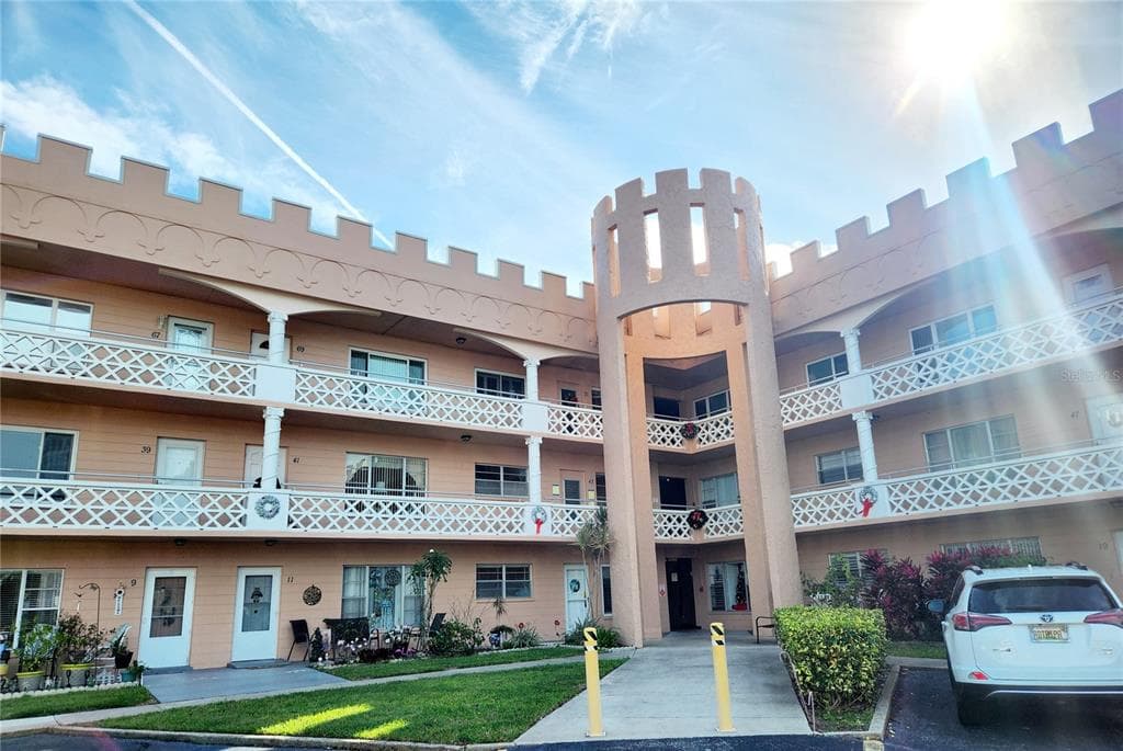 2457 ECUADORIAN WAY UNIT 69 CLEARWATER, FL 33763