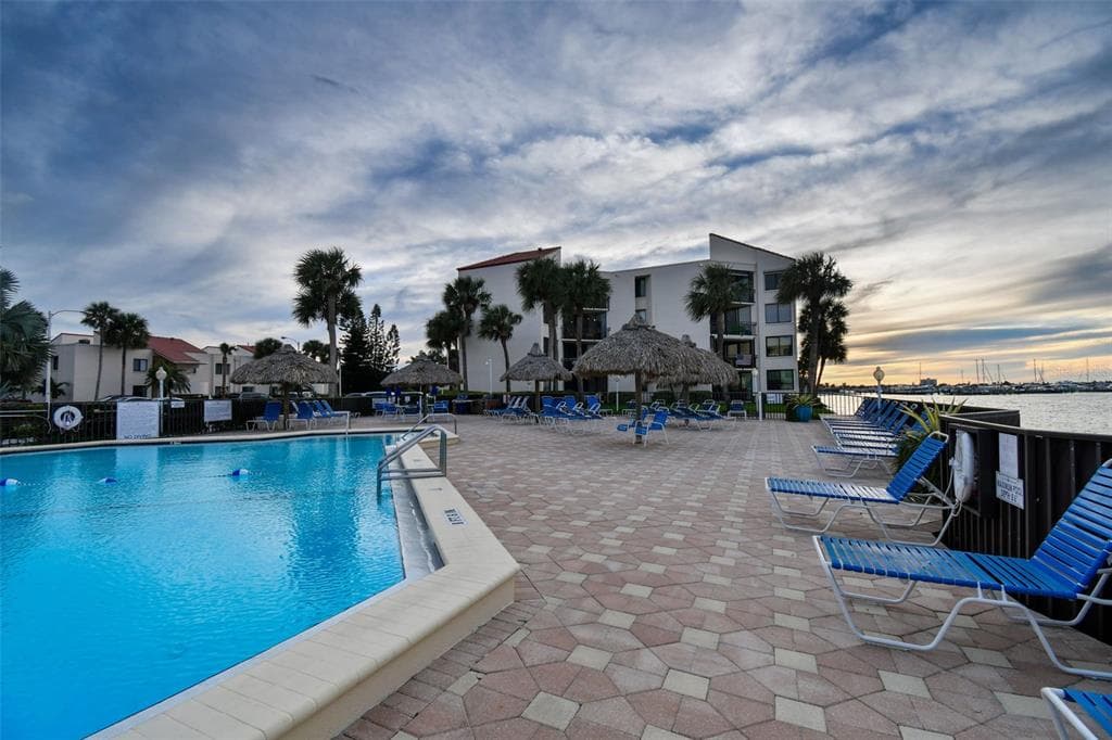 5729 LA PUERTA DEL SOL BOULEVARD S UNIT 386
