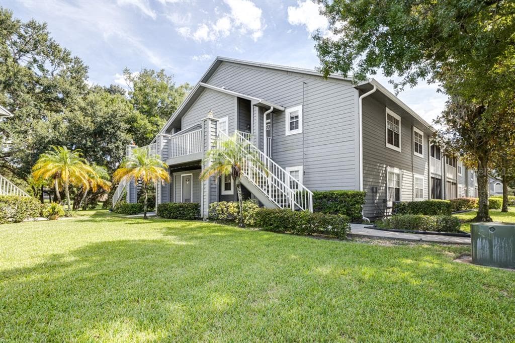 11847 SKYLAKE PLACE UNIT D TAMPA, FL 33617