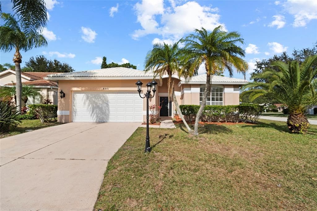 4441 BEAUCHAMP CT. SARASOTA, FL 34243
