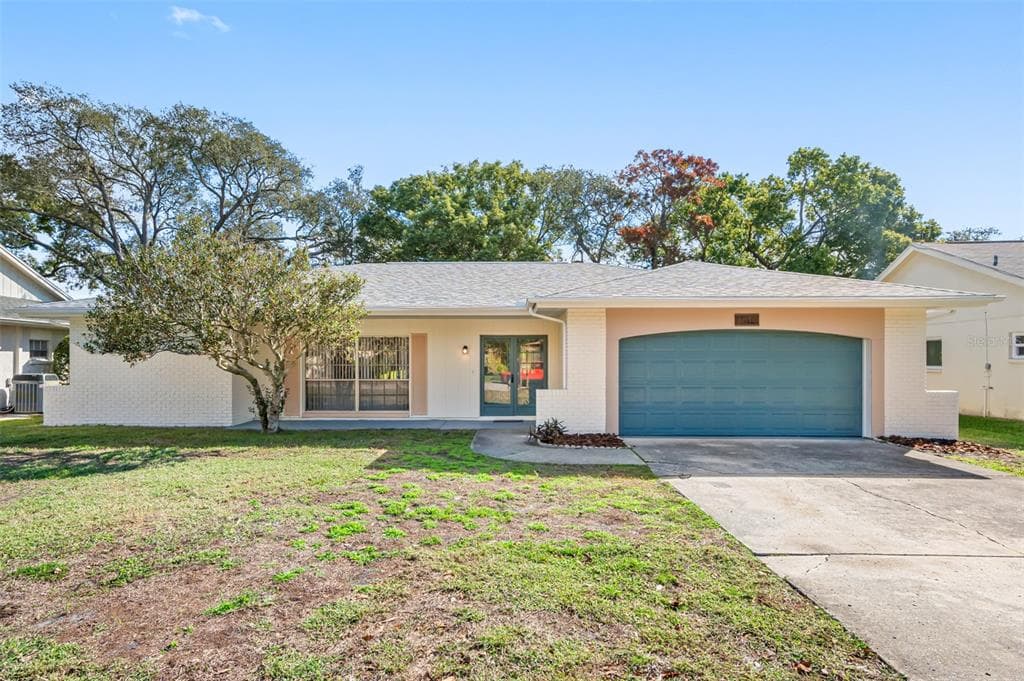 7810 DORAL DRIVE HUDSON, FL 34667
