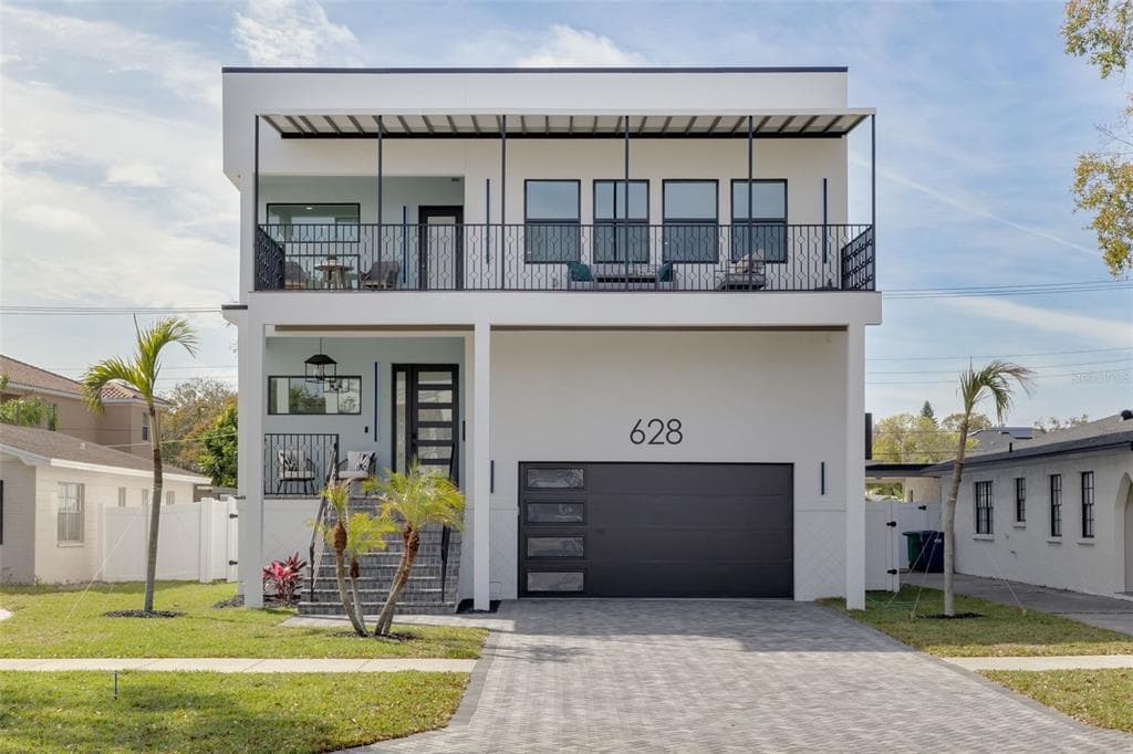 628 E DAVIS BOULEVARD TAMPA, FL 33606
