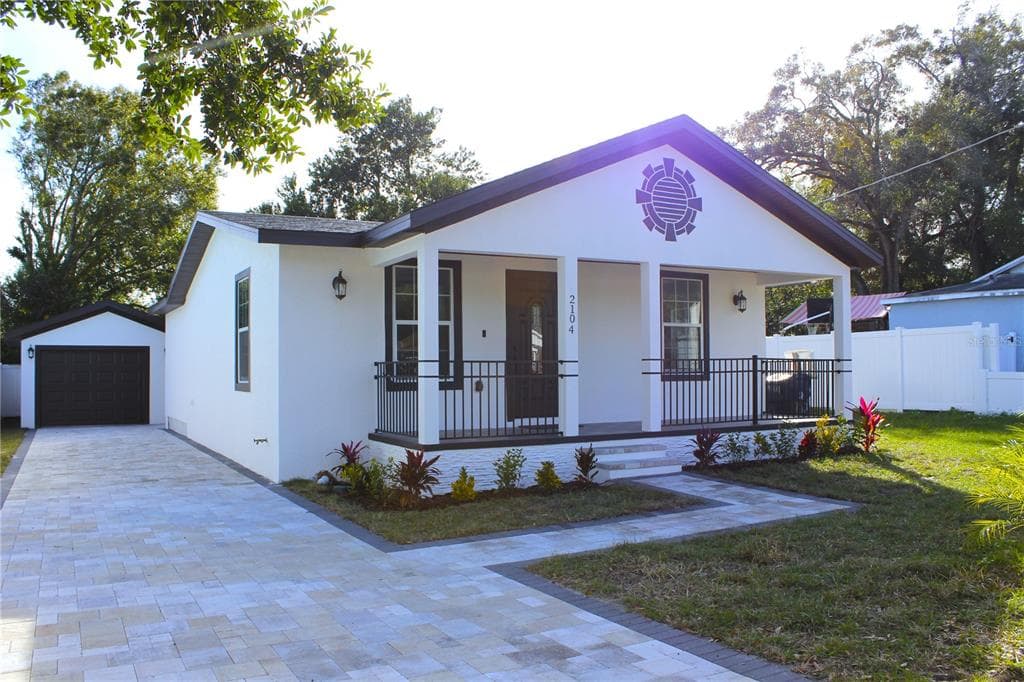 2104 W RIO VISTA AVENUE TAMPA, FL 33603