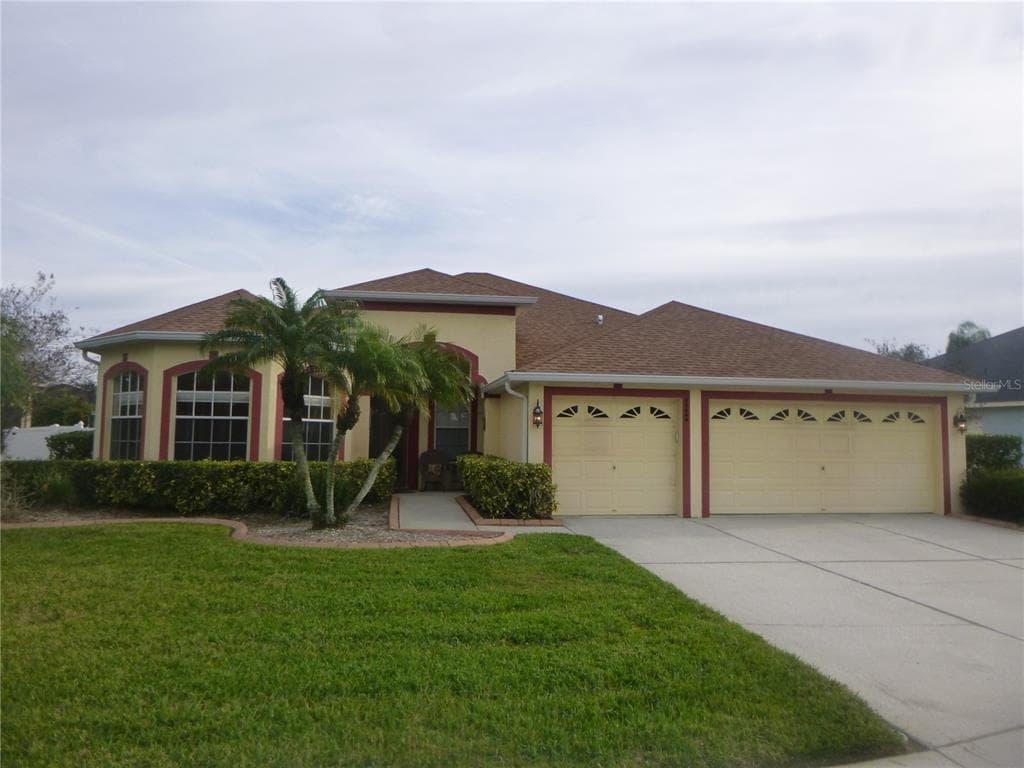 22608 EAGLES WATCH DRIVE LAND O LAKES, FL 34639