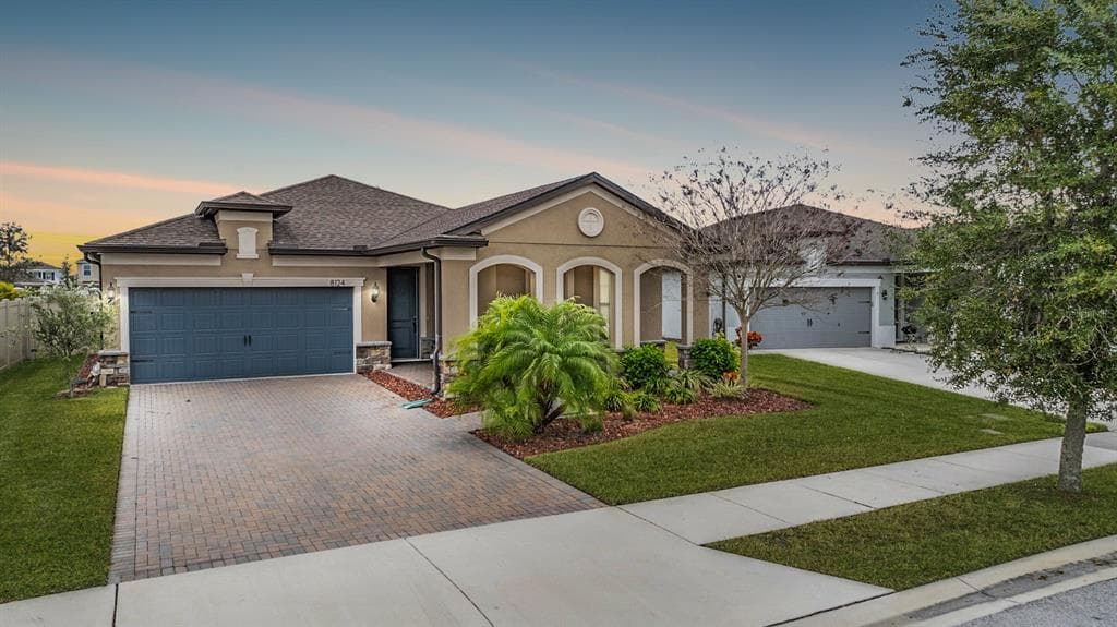 8124 OLIVE BROOK DRIVE WESLEY CHAPEL, FL 33545