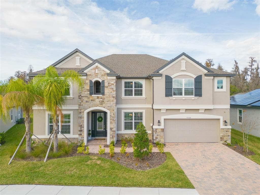 19328 EAGLE CREEK LANE TAMPA, FL 33647