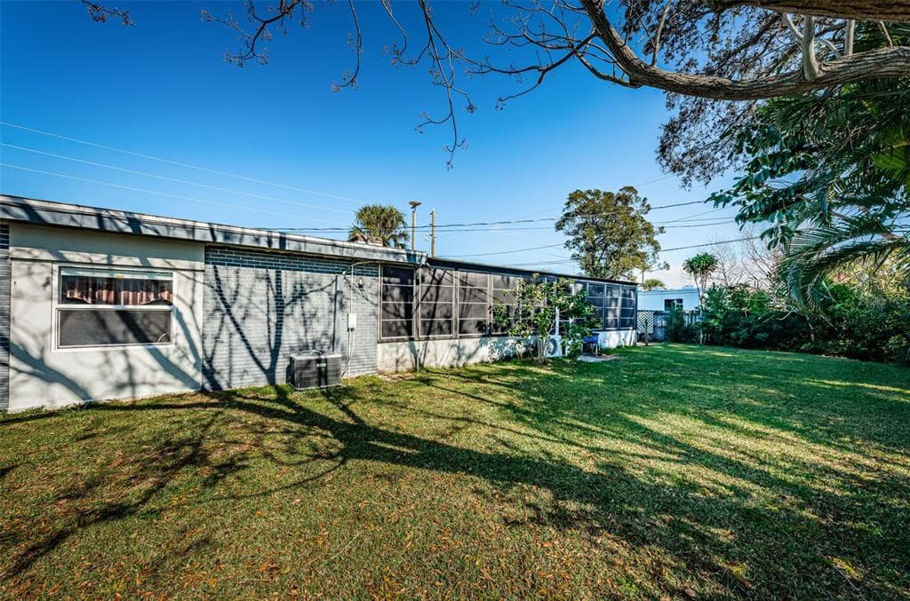 13890 WILCOX ROAD LARGO, FL 33774