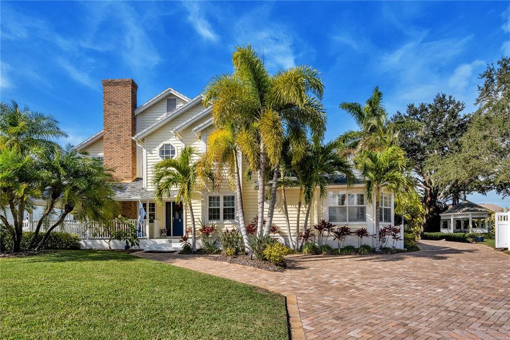 432 3RD AVENUE N TIERRA VERDE, FL 33715