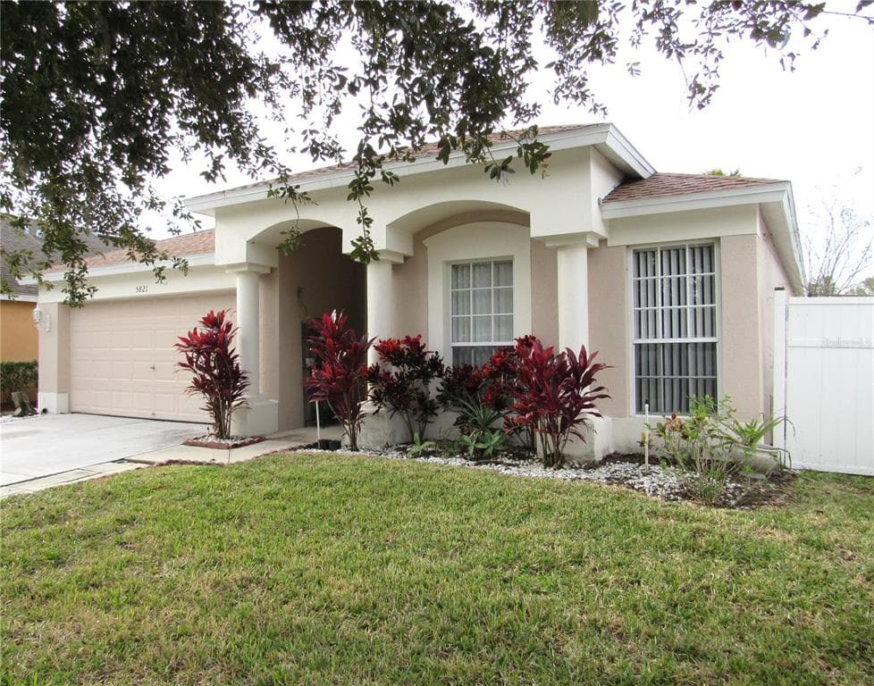 5821 WAR ADMIRAL DRIVE WESLEY CHAPEL, FL 33544