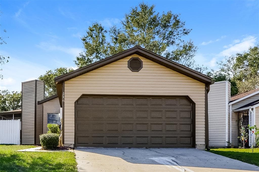 116 MEADOW BOULEVARD SANFORD, FL 32771