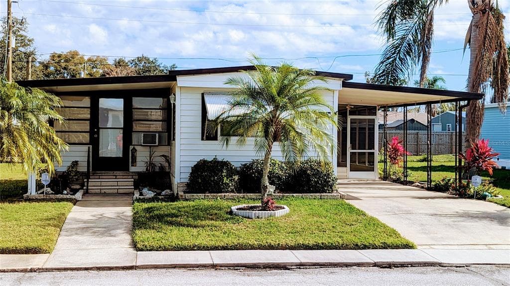 3318 LANARK DRIVE HOLIDAY, FL 34690
