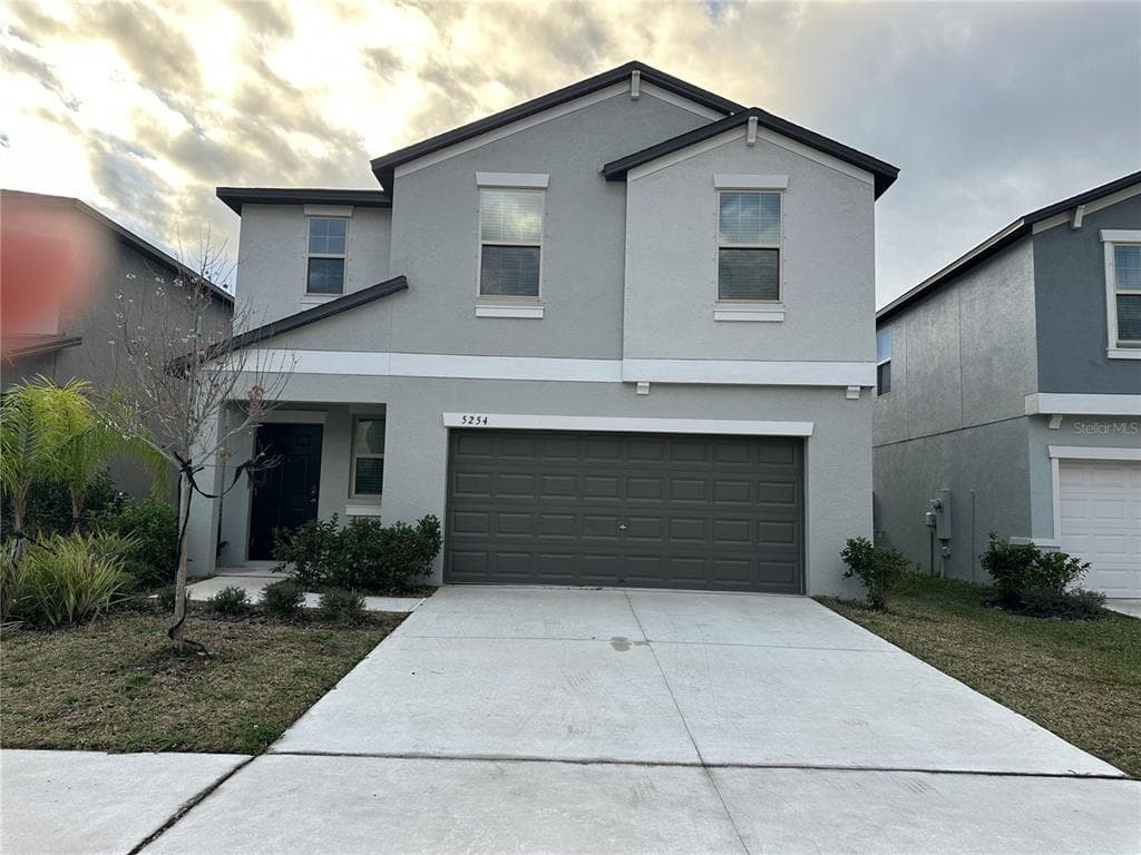 5254 WHITE CHICORY DRIVE APOLLO BEACH, FL 33572