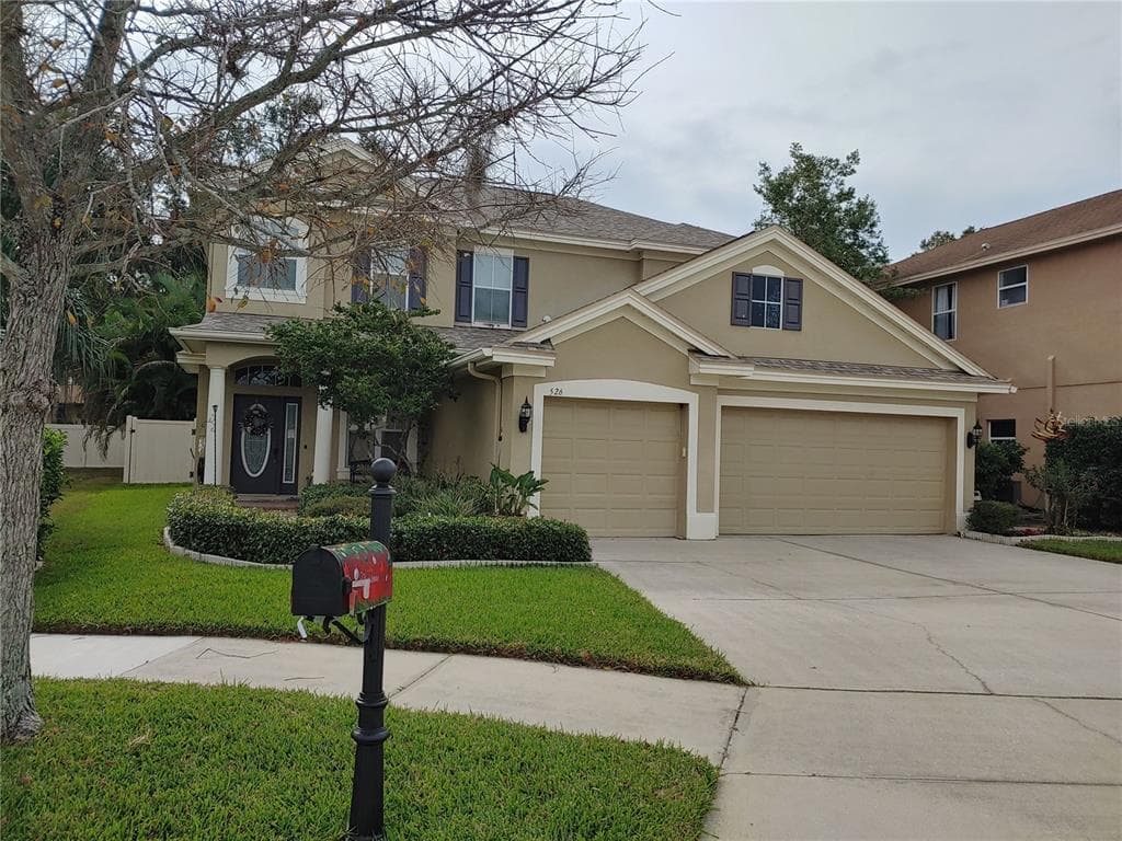 526 HARBOR GROVE CIRCLE