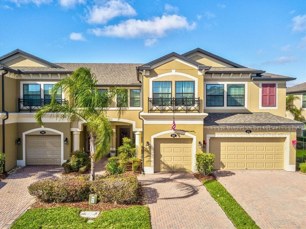 1967 LAKE WATERS PLACE LUTZ, FL 33558