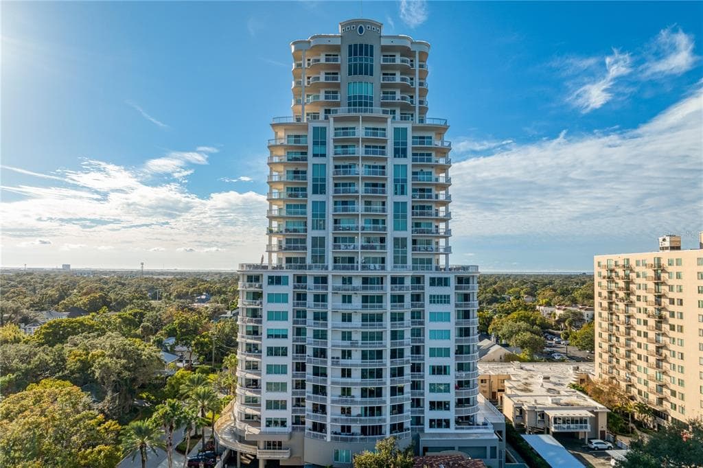 3507 BAYSHORE BOULEVARD UNIT 801 TAMPA, FL 33629