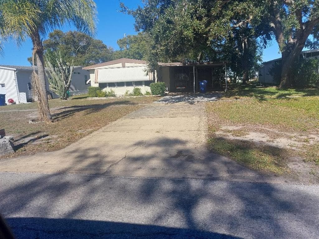 217 LAKE TARPON DRIVE UNIT 24 PALM HARBOR, FL 34684