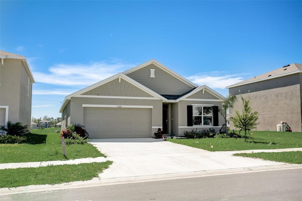 8388 CLAW GLADES WESLEY CHAPEL, FL 33545