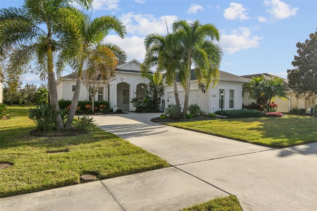 12032 LONGVIEW LAKE CIRCLE BRADENTON, FL 34211