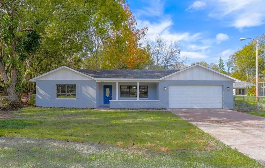 4737 KING LAKE DRIVE LAND O LAKES, FL 34639