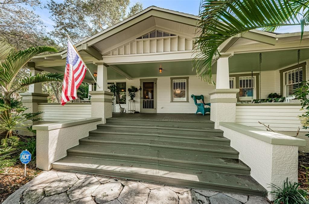 316 39TH AVENUE S ST PETERSBURG, FL 33705