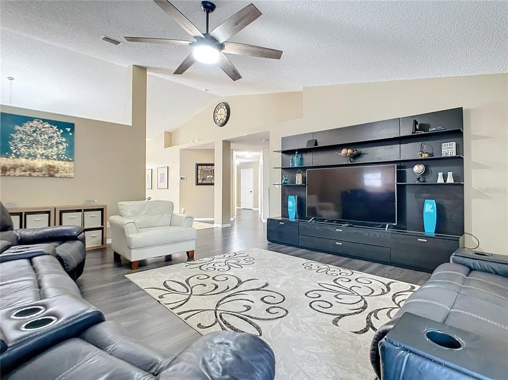 2454 WHITEHORSE STREET DELTONA, FL 32738