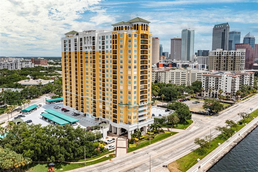 345 BAYSHORE BOULEVARD UNIT 1207 TAMPA, FL 33606