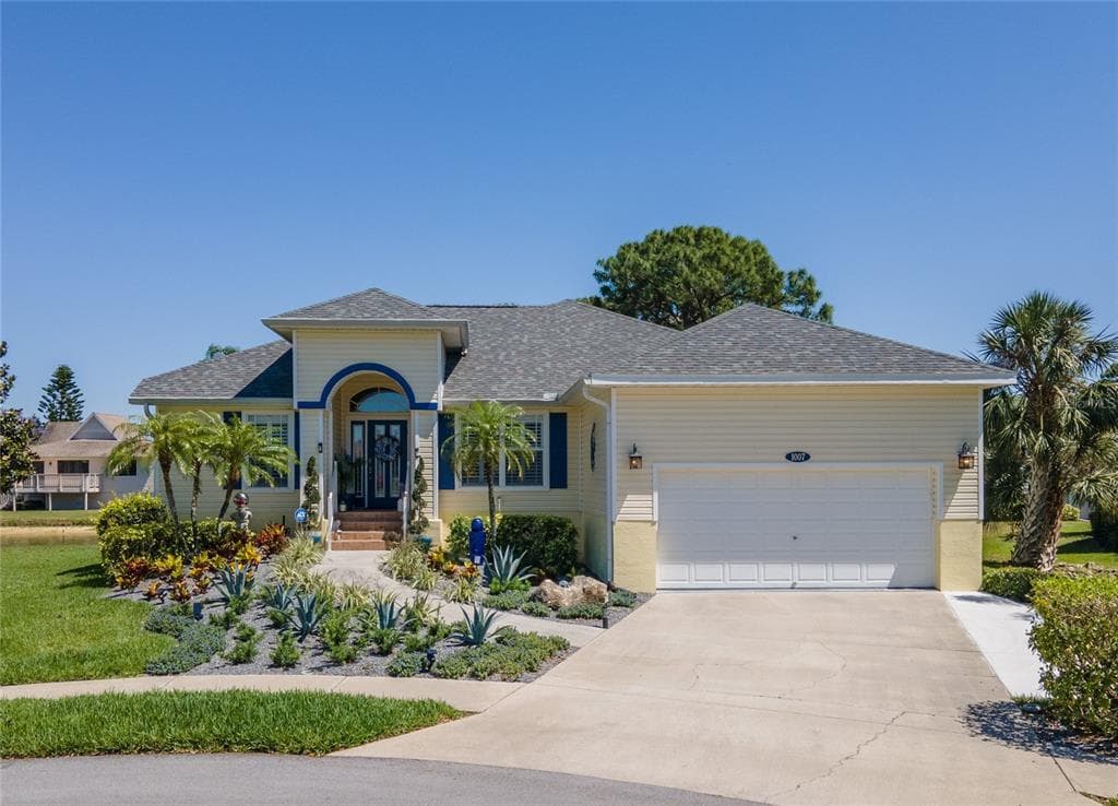 1007 SPOONTAIL COURT TARPON SPRINGS, FL 34689