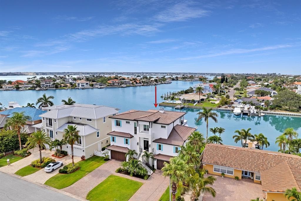 206 HOWARD DRIVE BELLEAIR BEACH, FL 33786