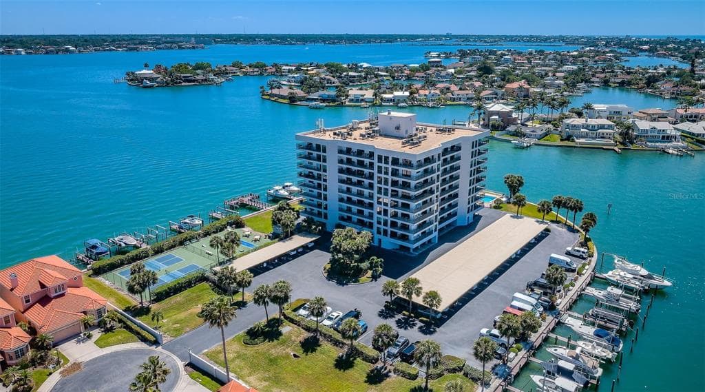 240 SAND KEY ESTATES DRIVE UNIT 211 CLEARWATER, FL 33767