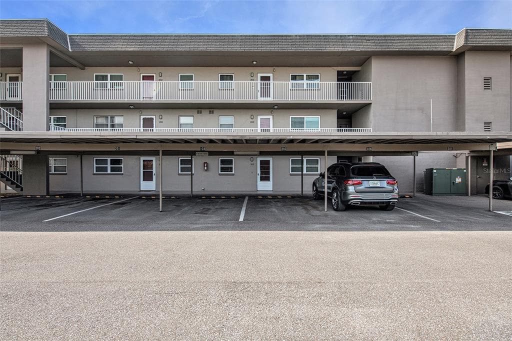 4500 37TH STREET S UNIT 14 ST PETERSBURG, FL 33711