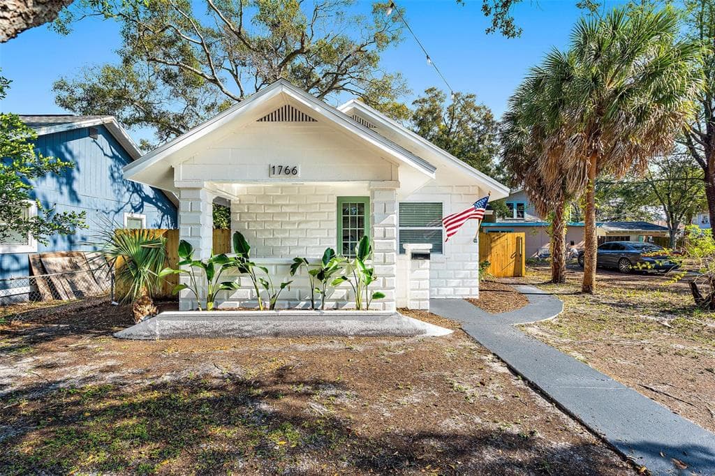 1766 45TH STREET S ST PETERSBURG, FL 33711