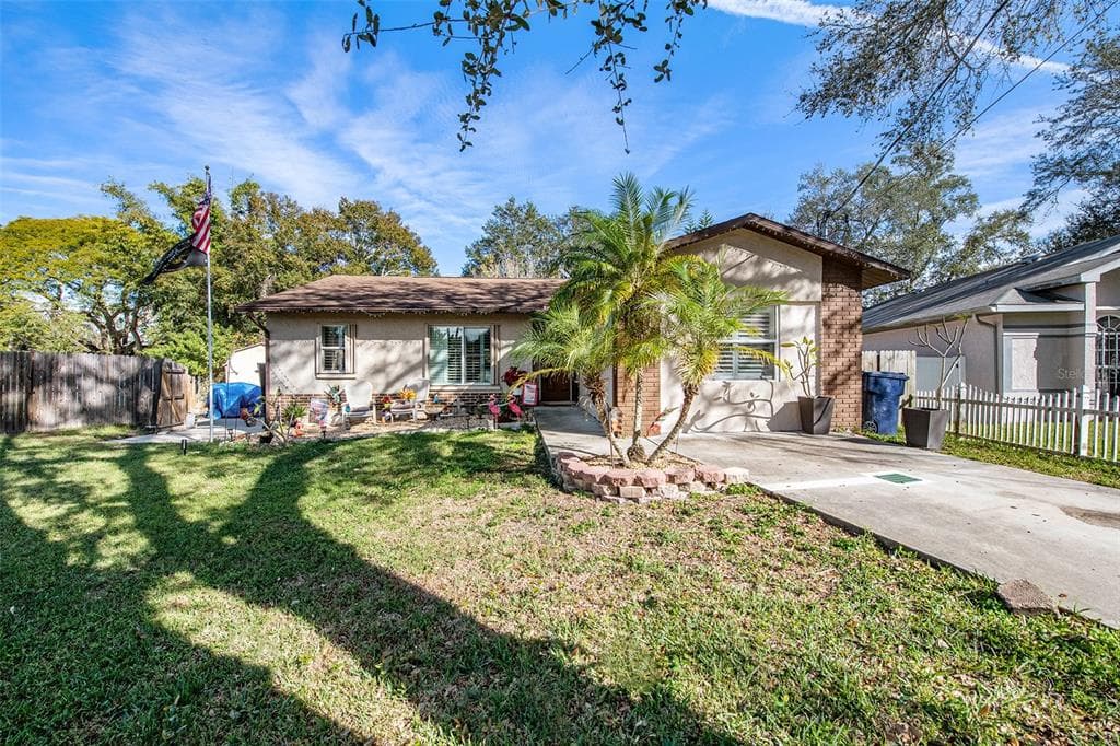 6712 S COURT DRIVE TAMPA, FL 33611