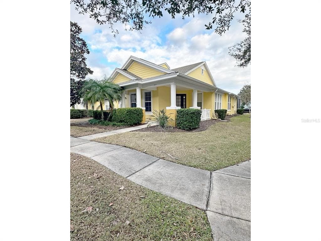 212 BREAKERS LANE APOLLO BEACH, FL 33572