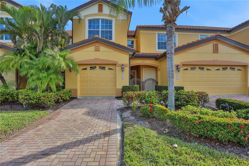 8119 MIRAMAR WAY UNIT 103 LAKEWOOD RANCH, FL 34202