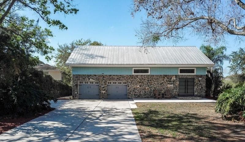 2445 GLENVIEW DRIVE LAND O LAKES, FL 34639
