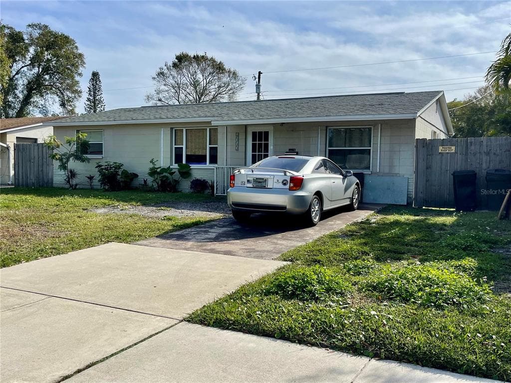 6952 80TH TERRACE N PINELLAS PARK, FL 33781